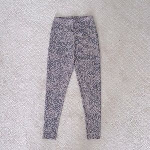 Beyond yoga leggings, leopard, size small